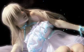 「水中ニーソ」古賀学が初のTVCM　水中で漂う美女を神秘的に映し出す