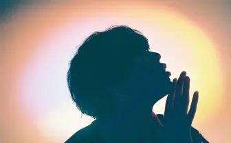 米津玄師、ネットからリアルへ。絶大な支持を誇る自称「負け犬」ミュージシャンが語った独特の世界観や歌詞とは？