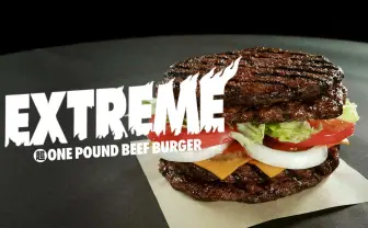 【肉肉肉肉】バーガーキング史上初、ビーフパティ4枚が“バンズ” の怪物バーガー