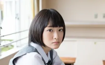 乃木坂46生駒里奈 初のソロ写真集「君の足跡」 撮影は青山裕企