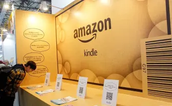 Amazon、コミケに初出展　ブースを直撃取材「Kindleを利用したつくり手や読み手を発掘したい」