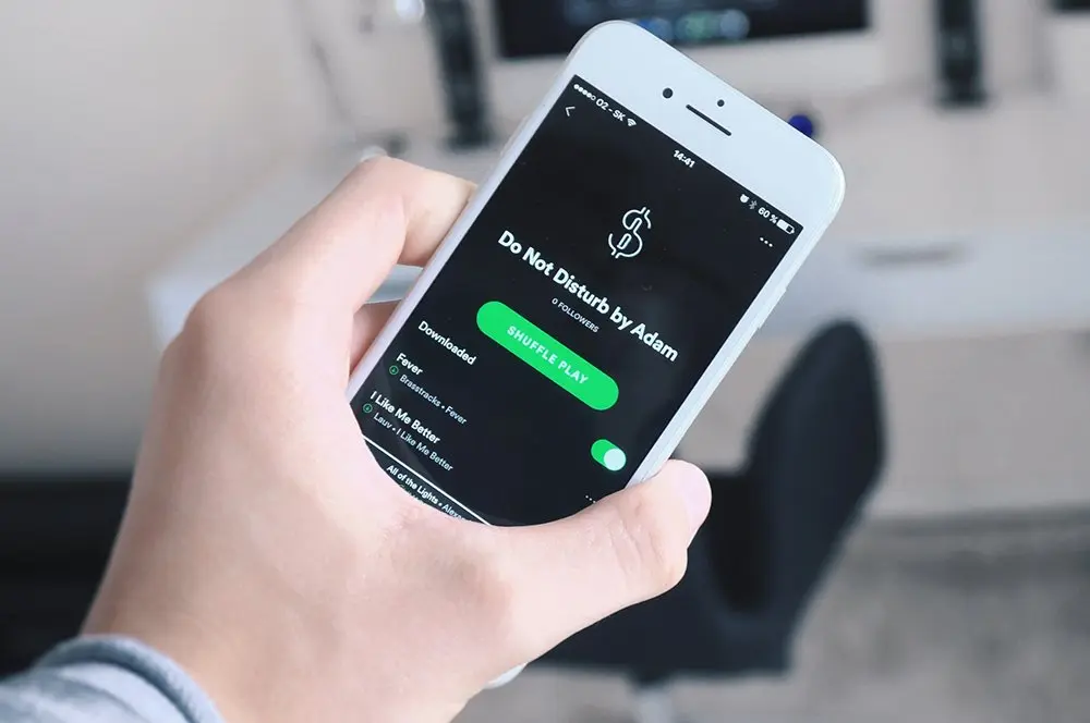 リアルタイムで音楽を同期　Spotifyのソーシャルリスニング機能に膨らむ期待
