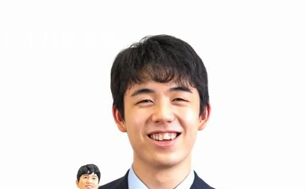 またも将棋界初！ 藤井聡太七段が首振り人形に 本人も「不思議な