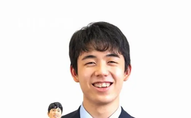 またも将棋界初！ 藤井聡太七段が首振り人形に　本人も「不思議な気持ち」