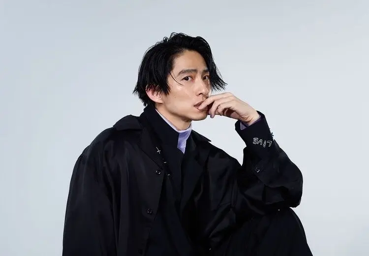V6 三宅健　32枚　ジャニーズ公式写真 公式写真 レア デビュー前 三宅健 ジャニーズJr. V6 写真3枚