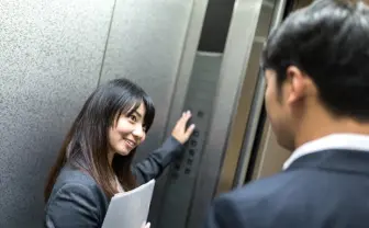 アクシデントで問われる女子力！ 男性がときめく女子の気遣いとは？