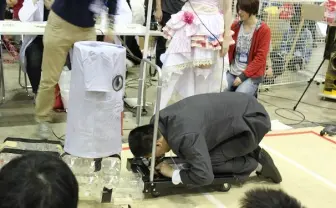 こんなロボットあり!? 超会議のヘボコンバトルが斜め上すぎて謎の迫力