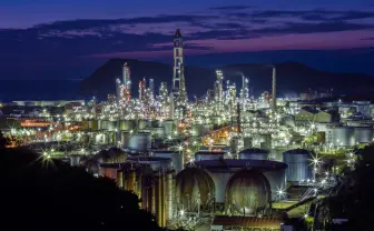 写真展「変わる廃墟VS行ける工場夜景」 日本の隠れた絶景スポット