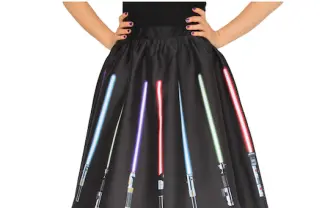 乙女の戦闘服！ 「スターウォーズ」ライトセーバー柄スカートが攻めてる