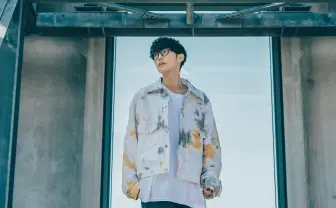 オーイシマサヨシ、1stアルバム『エンターテイナー』 シンガーを超越する男の現在地