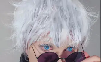 叶恭子さん『呪術廻戦』五条悟コスプレで登場　圧巻の目ヂカラにやられる…！