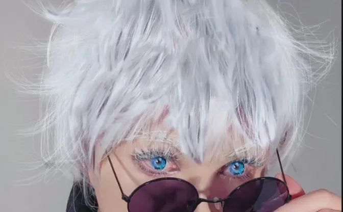 叶恭子さん『呪術廻戦』五条悟コスプレで登場　圧巻の目ヂカラにやられる…！