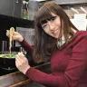 ウェザーガールズの皆さんに中野でラーメンを食べてもらいました！／ニューニューさん（ウェザーガールズ）