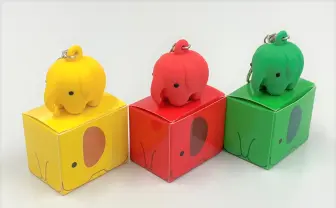 ドムドムハンバーガー「どむぞうくん」 箱もかわいいキーチェーンに