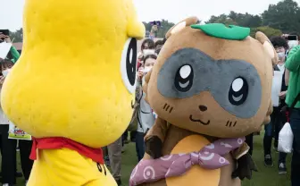 ぽんぽこさんとピーナッツくんと里の民とおともナッツに会ってきた in ゆるキャラGP2020 岩手