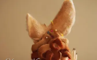 羊毛フェルト製のお尻が美しい！ ケモミミ女子の人形が職人技