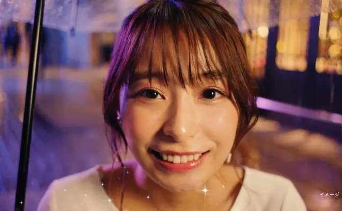 宇垣美里がカメラ目線で「好きかも」とささやく　先輩と同僚演じるCM公開