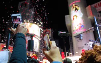 【写真】渋谷、年越しカウントダウンだけはガチすぎ。狂乱の一夜