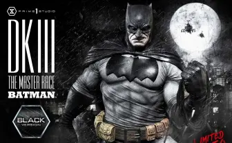 老年のバットマンを圧巻再現　100cm、33kgを誇る世界350体限定の立像作品