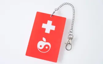 椎名林檎のグッズに批判、ヘルプマークに酷似　障がい者男性「誤解への不安大きい」