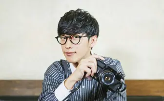 オーイシマサヨシMCの音楽番組「ぶいおん!!」はっじまっるよー! KMNZがアシ