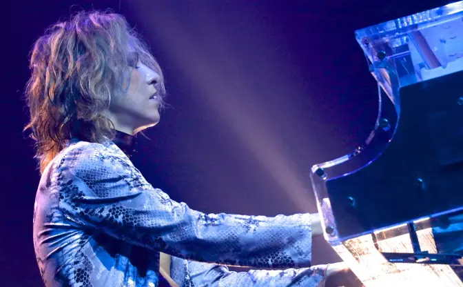 X JAPANのYOSHIKIさん、首の手術成功→直後、レコーディングへ