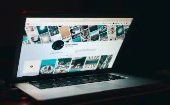 クリエイターの海賊版トラブル対策 文化庁の著作権担当がニコ生で解説