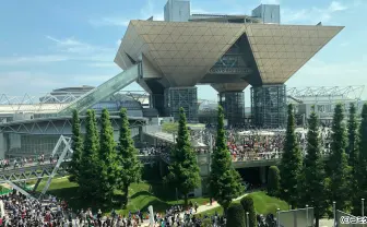 「エアコミケ」開催中　バーチャル背景も登場、それぞれの創作でコミケを再現