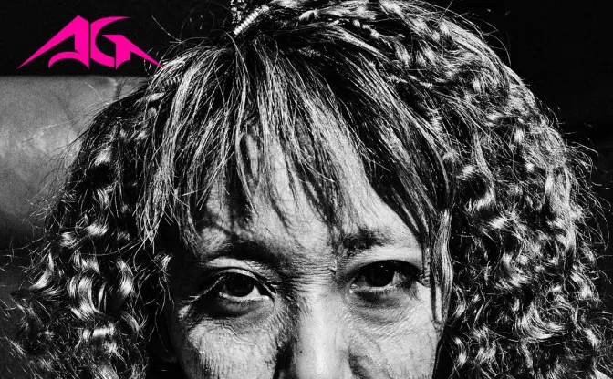 あっこゴリラ、おばあちゃんレスラーに　MVで更年期ラリアート決める