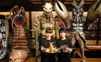 ウルトラ戦士は入店不可！ 「帰ってきた怪獣酒屋」が本気すぎ