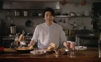 高橋一生の料理動画がステキ! コック姿で#saltbaeも披露