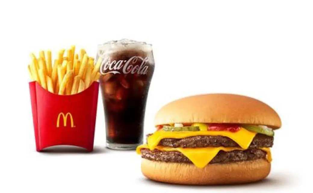 ダブルチーズバーガー、ビッグマック？ origin.webp