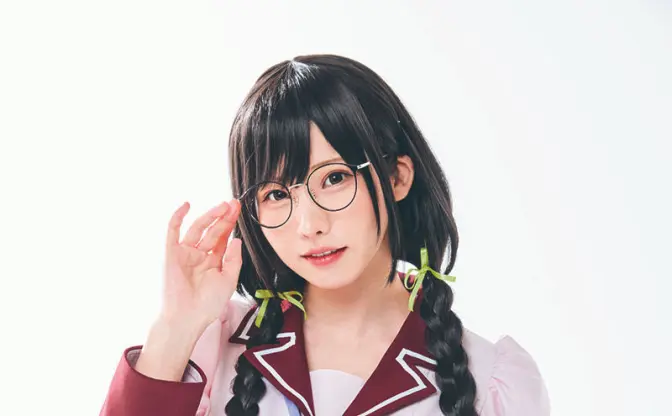 漫画『化物語』完結！ えなこも記念に戦場ヶ原、羽川、忍コスを披露