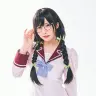 えなこさんによる、羽川翼コスプレ
