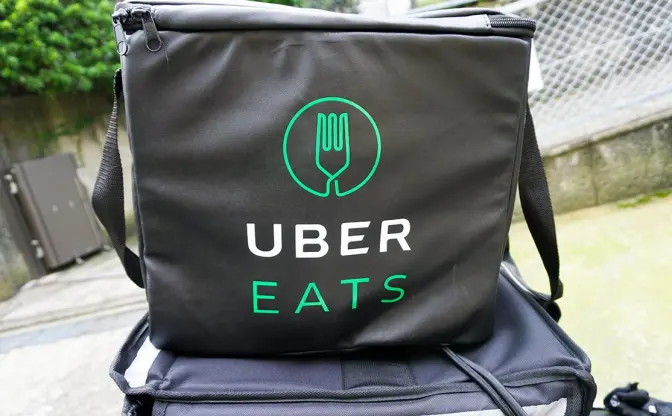 フードデリバリーの黒船「UberEATS」を試してみた！ 気になる満足度は？