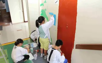 取り壊す学校を巨大なキャンパスに！ 「校舎の思い出プロジェクト」