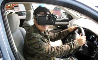 『Oculus Rift』で宇宙へのドライブを体感　三菱自動車『アウトランダーPHEV』の『バーチャル星空ドライブ』は一度体験してみるべき！