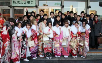 【祝】渋谷の成人式に潜入！ 振袖に紋付袴…元気な新成人が大集合