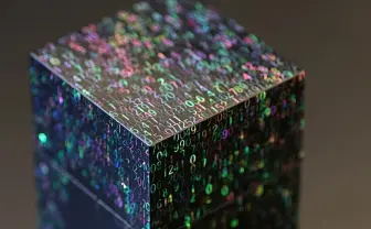 サイバー感溢れる漆工芸が完全にオーパーツ 職人技が生む“和電折衷”
