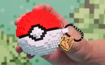 ピクセルなモンスターボールも　ポケモン×LAブランドのテックアクセが超ポップ