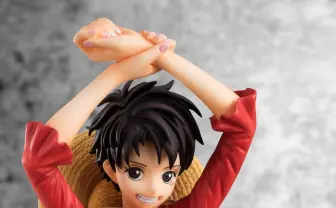 『ワンピース』ルフィの女体化フィギュア　ナイスバディに俺はなる！