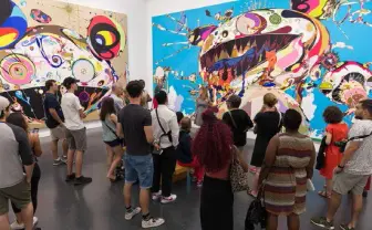 村上隆がデヴィットボウイ超え シカゴ現代美術館で史上最多の入場者数を記録