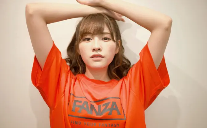 DMM.R18が新名称「FANZA」に　ストリートブランド#FR2とコラボ