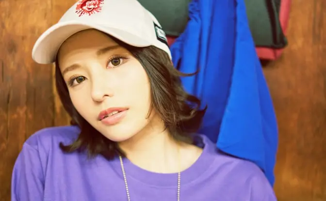 【写真】眉目秀麗なセクシー女優 伊藤舞雪「たくあんを肴に晩酌」