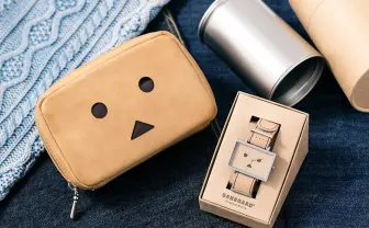 『よつばと！』ダンボーが腕時計とポーチに！ こんなんほっこりするやろ…