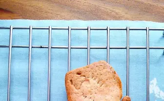 エイの裏側をクッキーで再現! にっこり笑顔がカワユス(´ω`)