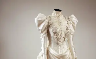 心動かした花嫁の情熱 初音ミクの「千本桜」ウェディングドレスに賞賛