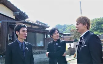 稲垣、草なぎ、香取の街ブラ企画　なんとメルカリで見れちゃう