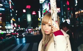 女子高校生、ギャル、少女…3名の写真家が「女の子」を撮る視点は何が違う？