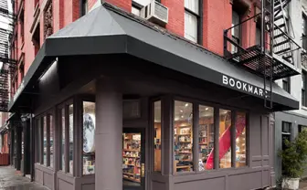マークジェイコブスが手がける新感覚本屋「BOOKMARC」、原宿上陸!